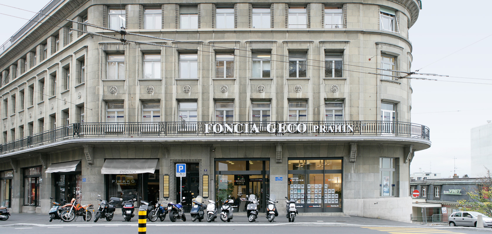 Le cabinet Kieser se trouve à la Place Benjamin-Constant, No 2, à Lausanne. 